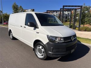 2017 VOLKSWAGEN Transporter Dual C/CHAS TDI 400 LWB T6 – $4,500
