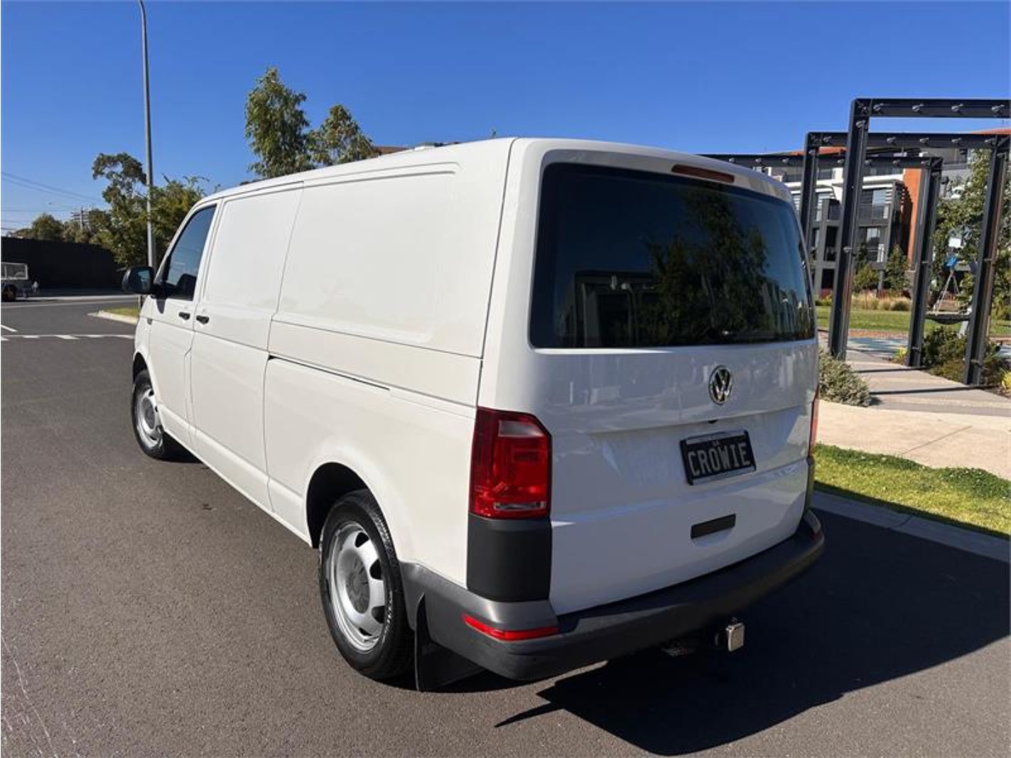 
								2017 VOLKSWAGEN Transporter Dual C/CHAS TDI 400 LWB T6 – $4,500 full									