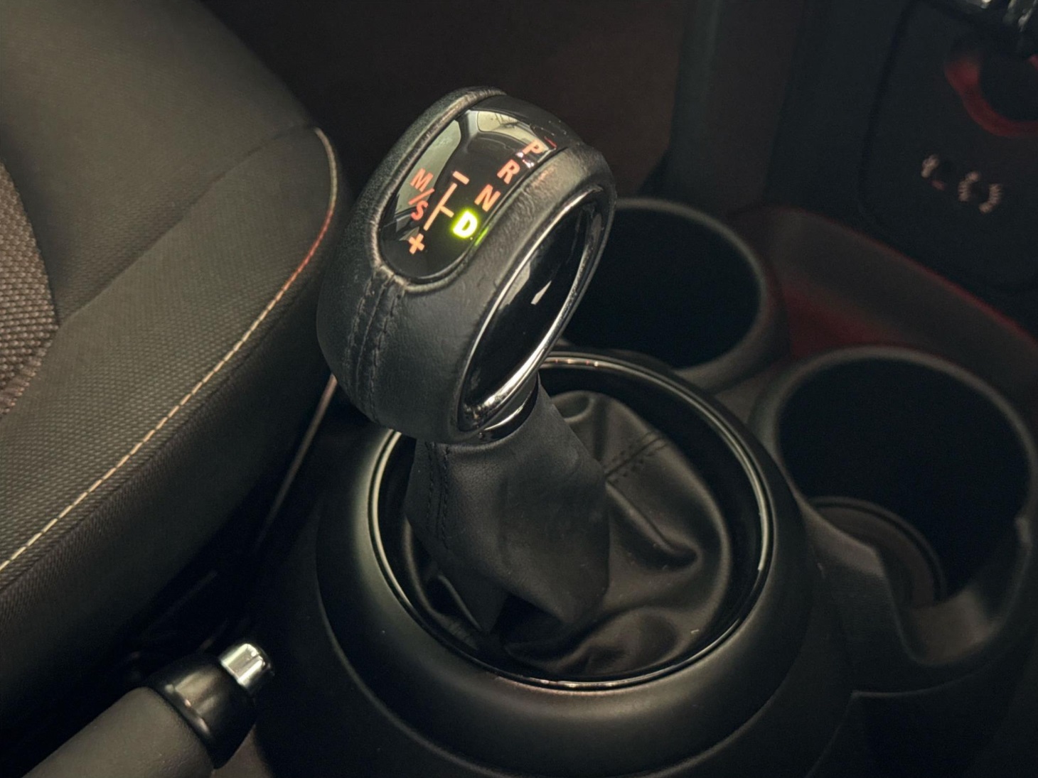 
								2015 MINI Cooper F55 Hatch Hatchback – $4,000 full									