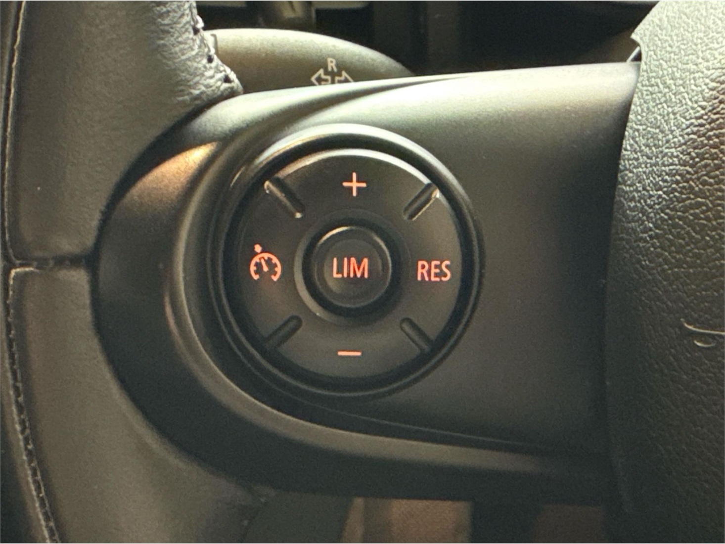 
								2015 MINI Cooper F55 Hatch Hatchback – $4,000 full									