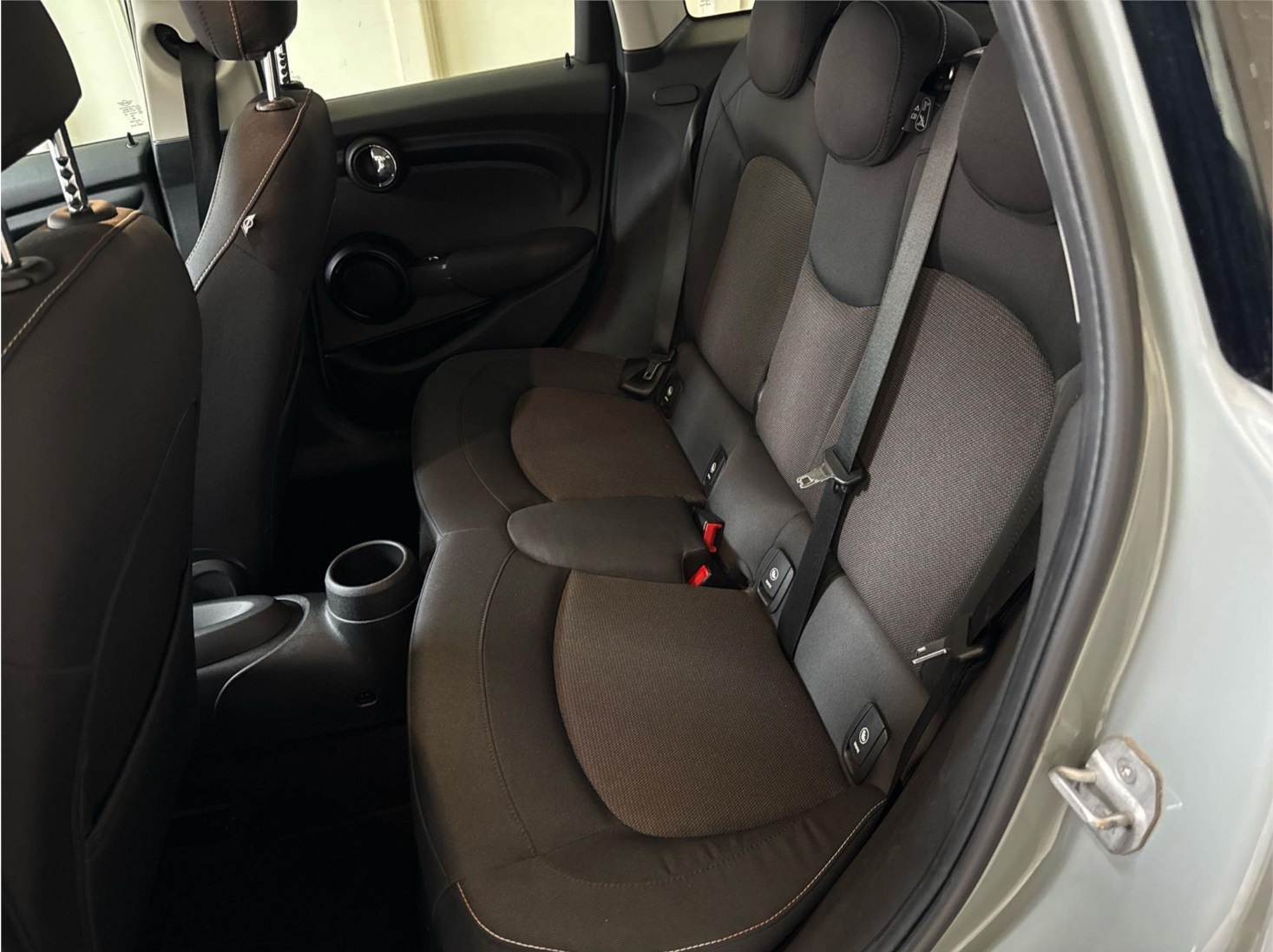 
								2015 MINI Cooper F55 Hatch Hatchback – $4,000 full									