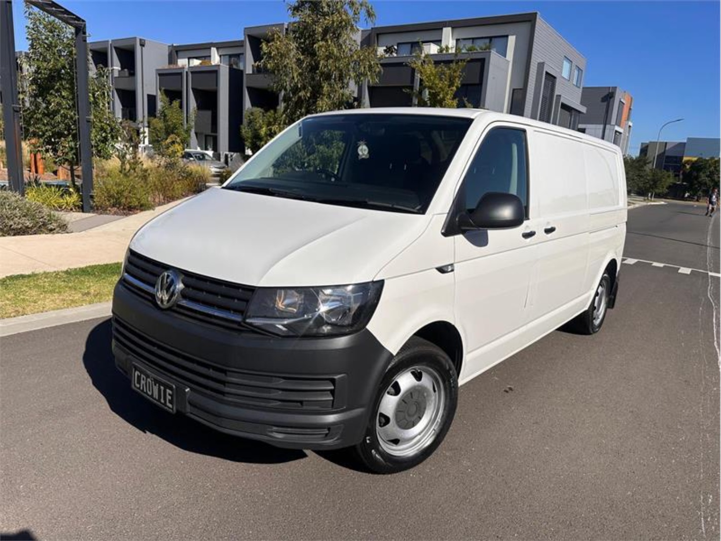 
								2017 VOLKSWAGEN Transporter Dual C/CHAS TDI 400 LWB T6 – $4,500 full									