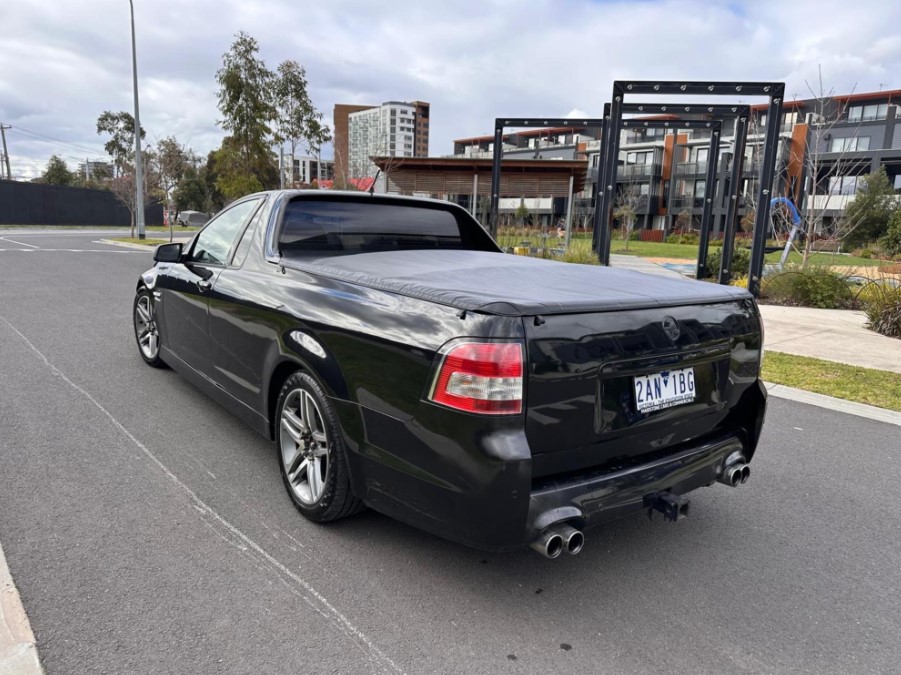 
								2010 HOLDEN Commodore Utility SV6 VE – $3,500 full									