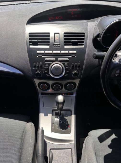 
								2010 MAZDA Mazda3 4D Sedan SP25 BL 10 UPGRADE – $3,750 full									