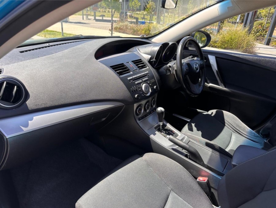 
								2010 MAZDA Mazda3 4D Sedan SP25 BL 10 UPGRADE – $3,750 full									