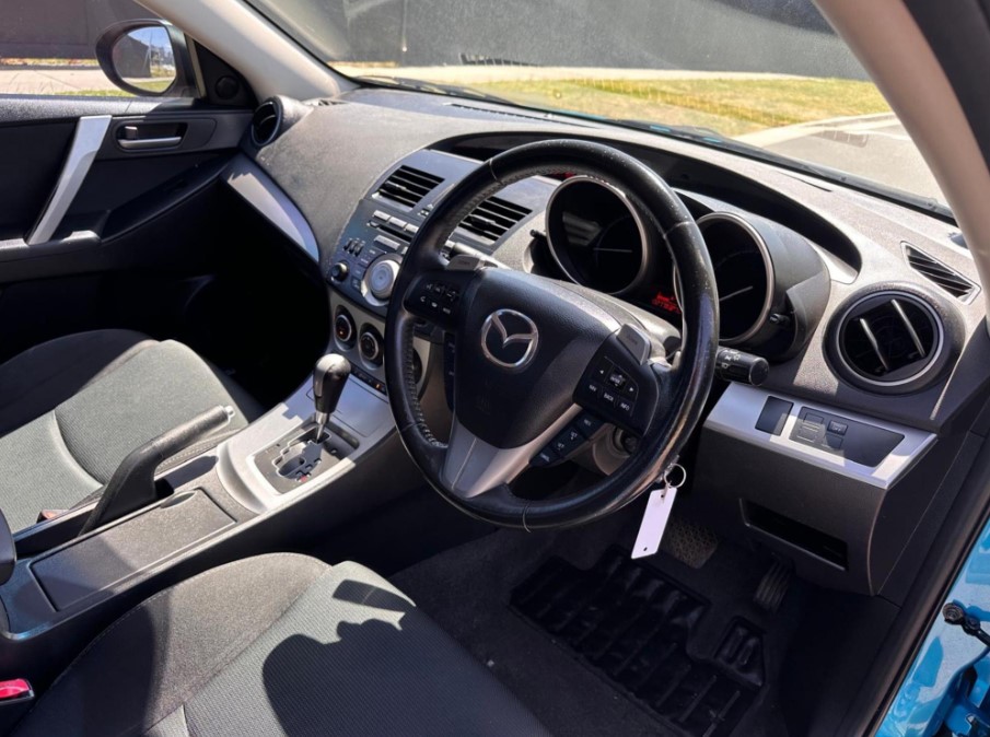 
								2010 MAZDA Mazda3 4D Sedan SP25 BL 10 UPGRADE – $3,750 full									