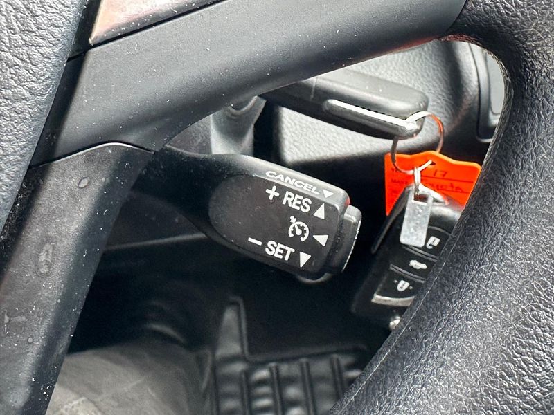 
								2017 Toyota Camry Altise ASV50R 2.5L Petrol (Diamond White) – $6,000 full									